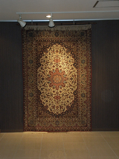 ペルシャ絨毯リース,レンタル専門店,25年の実積と技術によりペルシャ絨毯の販売以外、イランのカーペット,ラグ,キリム,ギャッベ,をリース