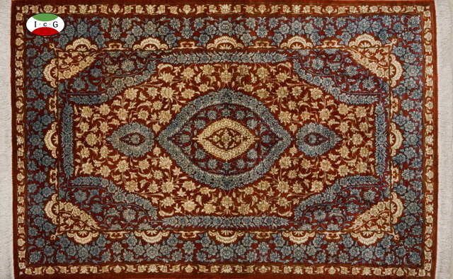 ペルシャ絨毯クム販売専門店、クム産 メダリオン、花柄、ペルシャ絨毯 
